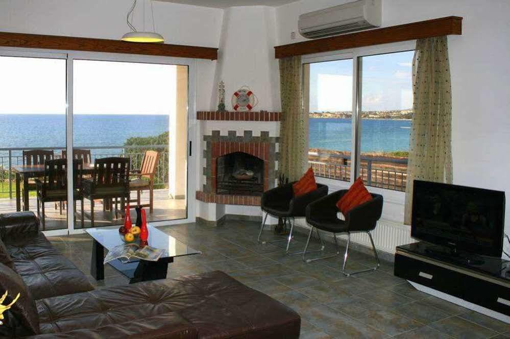 Blue Coral Beach Villas بافوس المظهر الخارجي الصورة