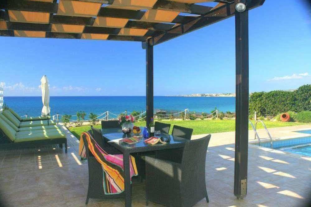 Blue Coral Beach Villas بافوس المظهر الخارجي الصورة
