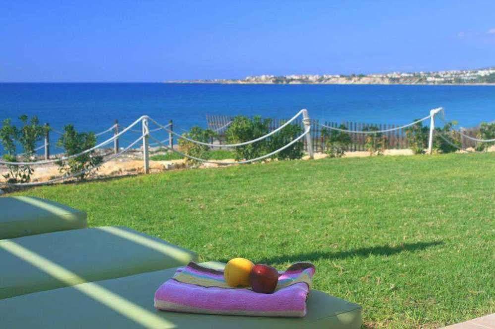 Blue Coral Beach Villas بافوس المظهر الخارجي الصورة