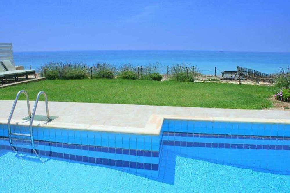 Blue Coral Beach Villas بافوس المظهر الخارجي الصورة